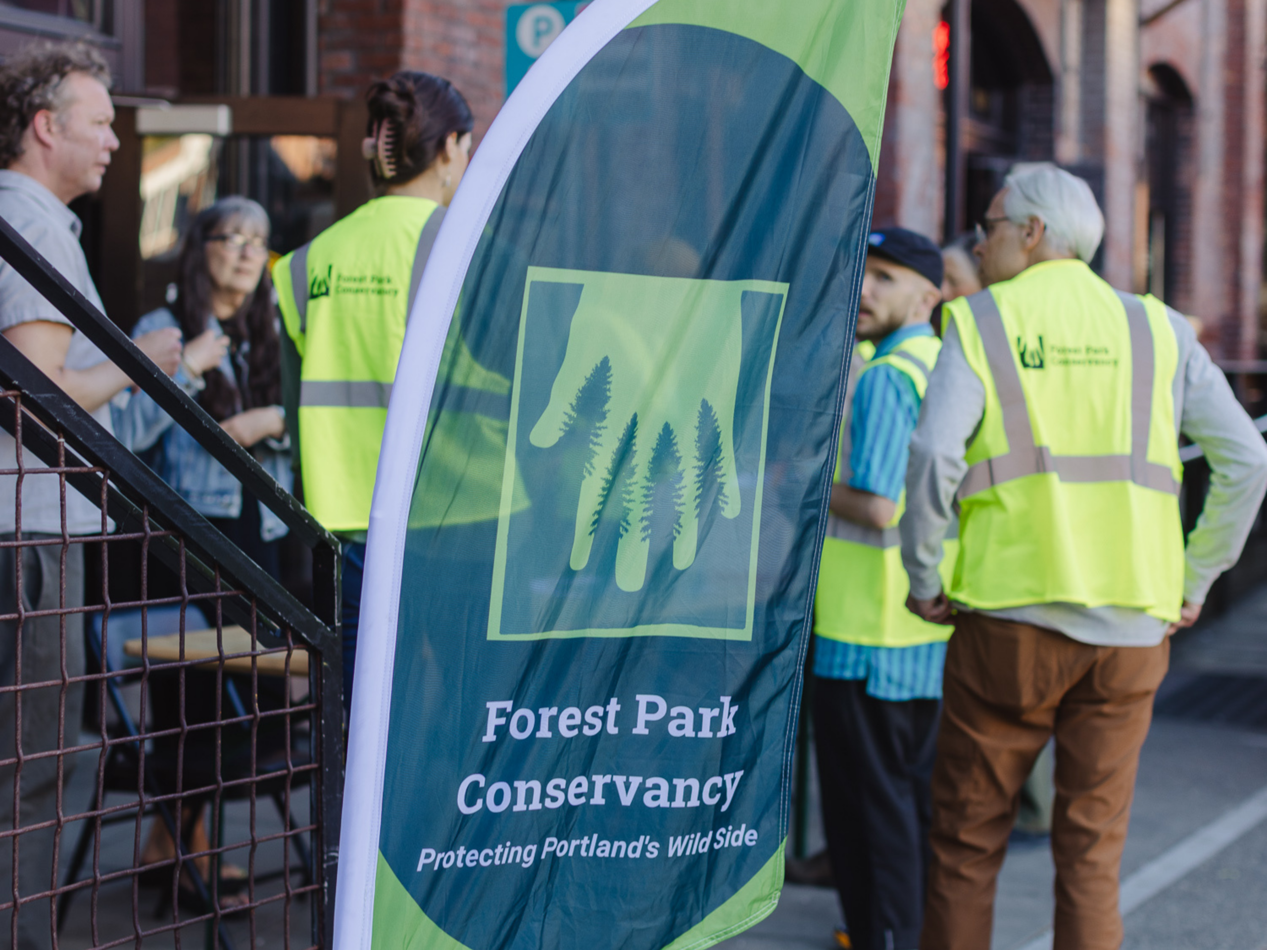 Volunteer Event at Lower Holman with Fjall Raven