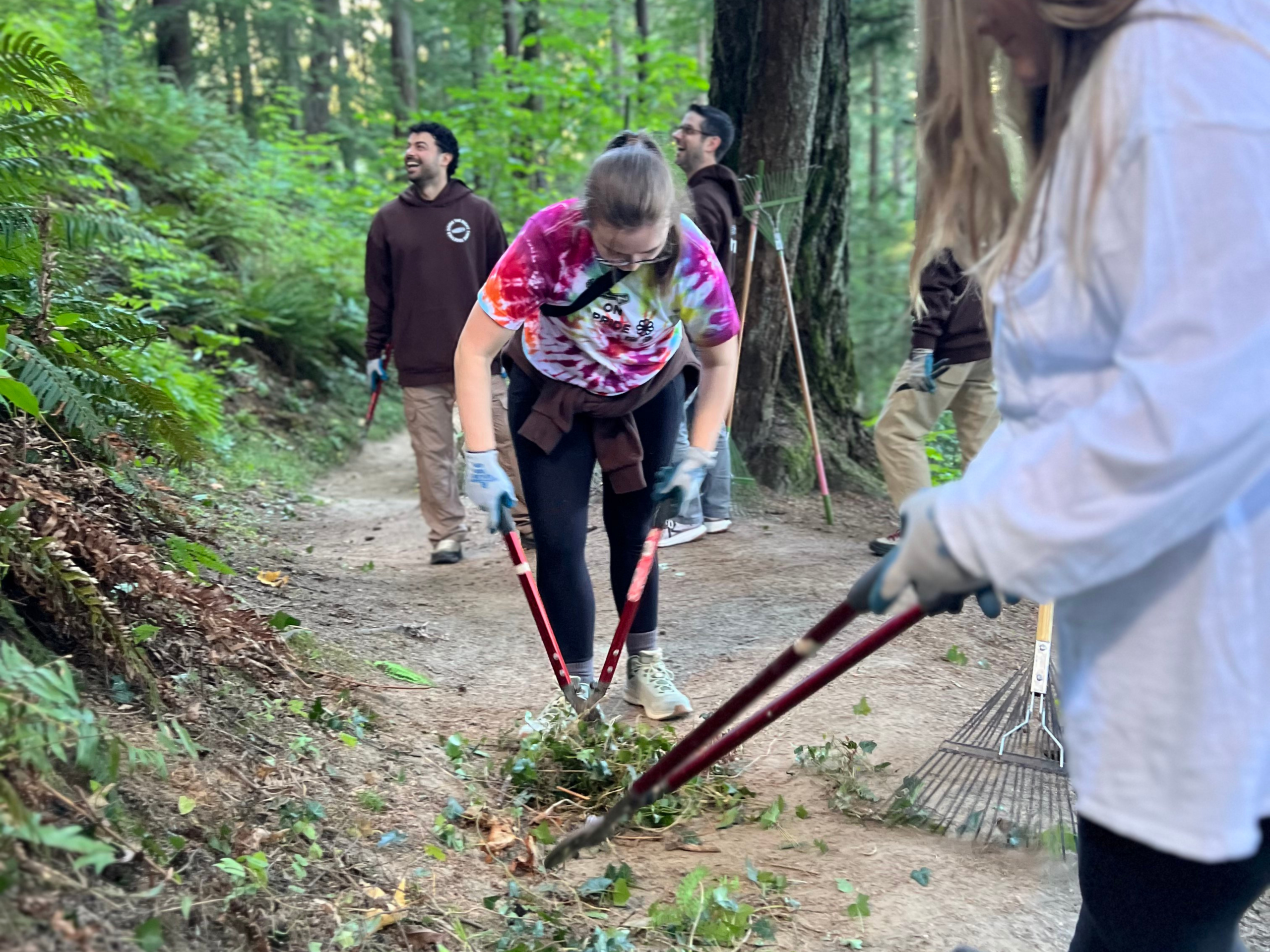 Volunteer Event at Lower Holman with Fjall Raven